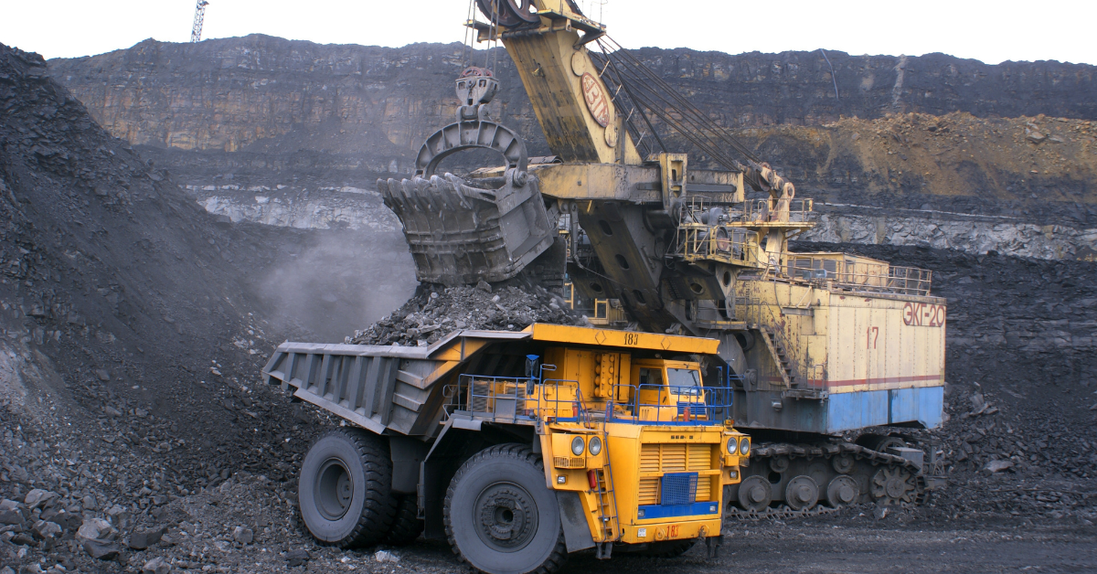 Industrial Output Grows 5% in April, Bolstered by Mining and Power Sectors